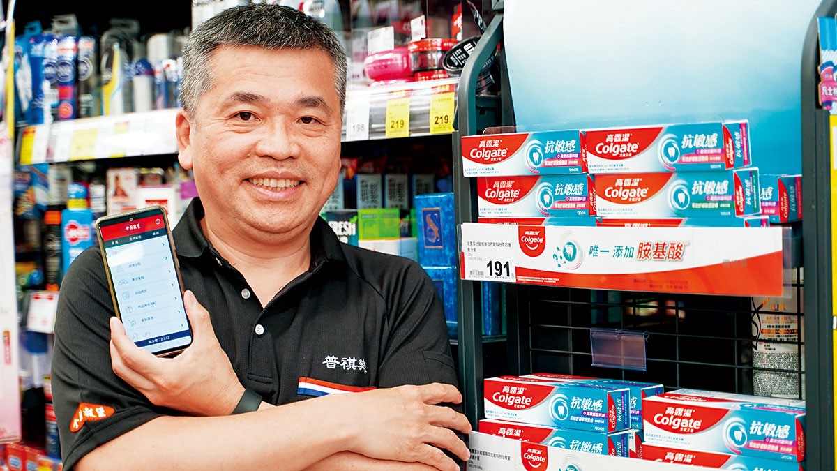 Pro-Luck Co., Ltd. General Manager  Zhang, Shen-min